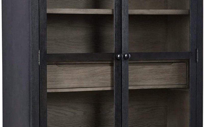 How to Choose a Bedroom Bookshelf That Complements Your Décor
