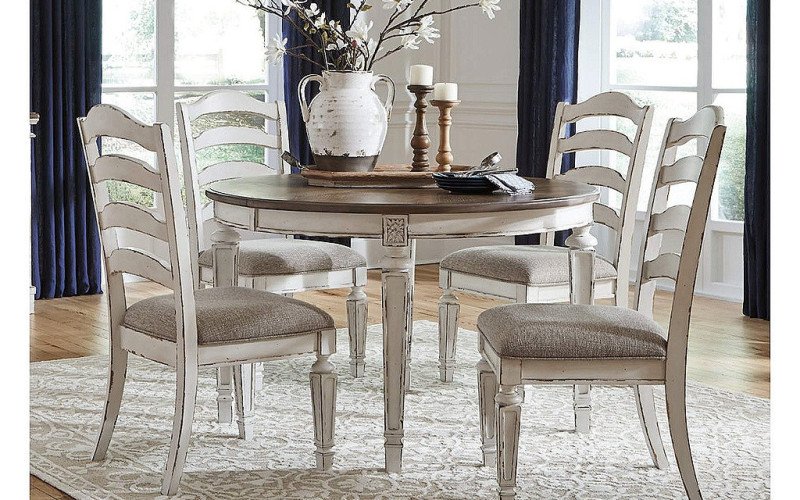 How to Choose the Right Size Round Dining Table