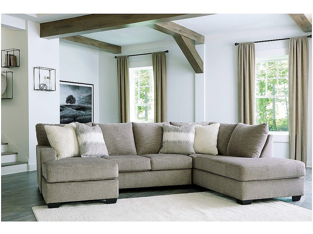 Creswell 2-Piece Sectional with Chaise