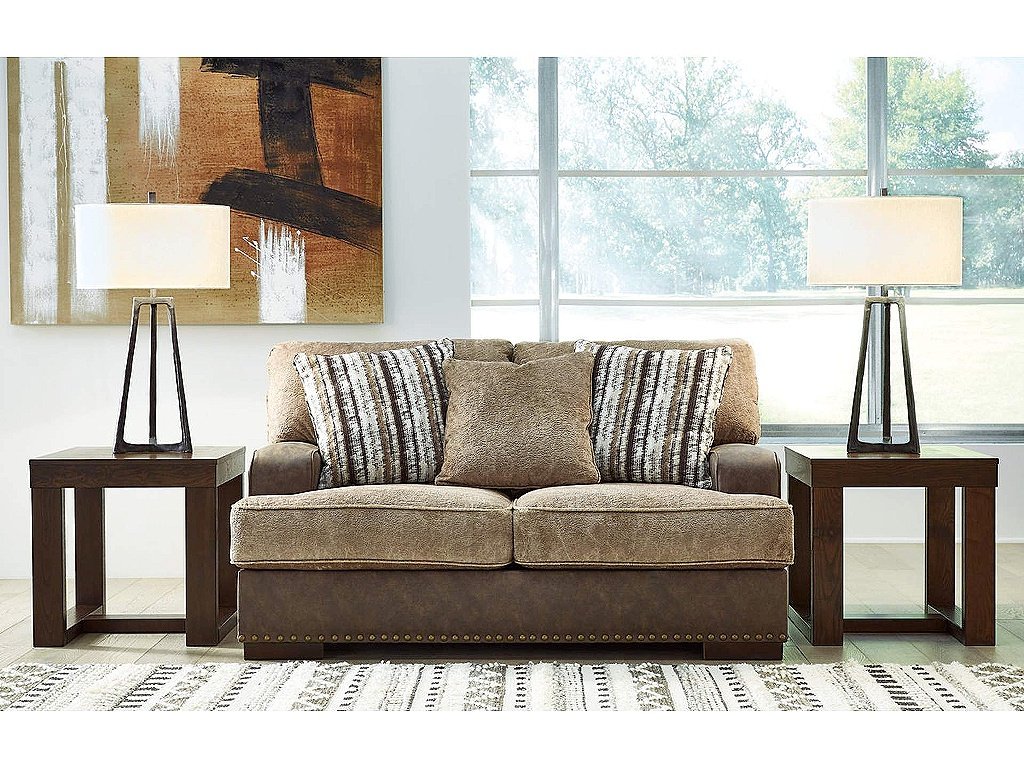 Alesbury Loveseat