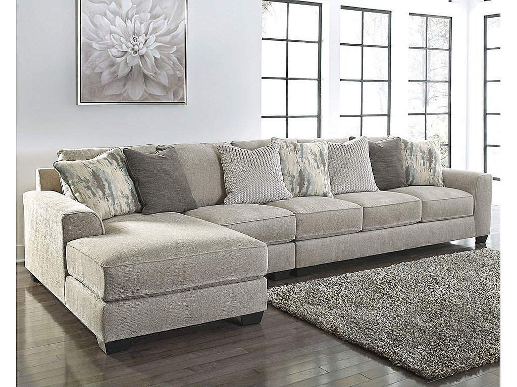 Ardsley 3-Piece Sectional with Chaise