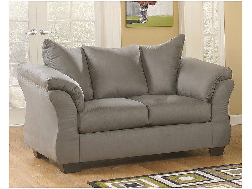 Darcy Loveseat