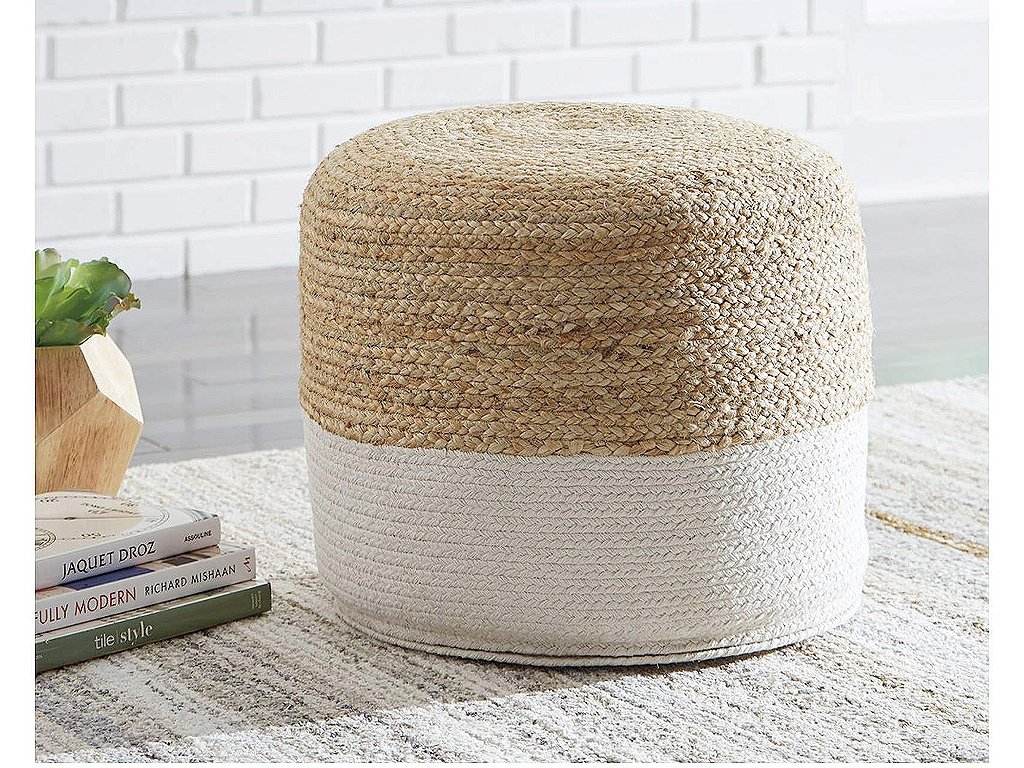 Sweed Valley Pouf