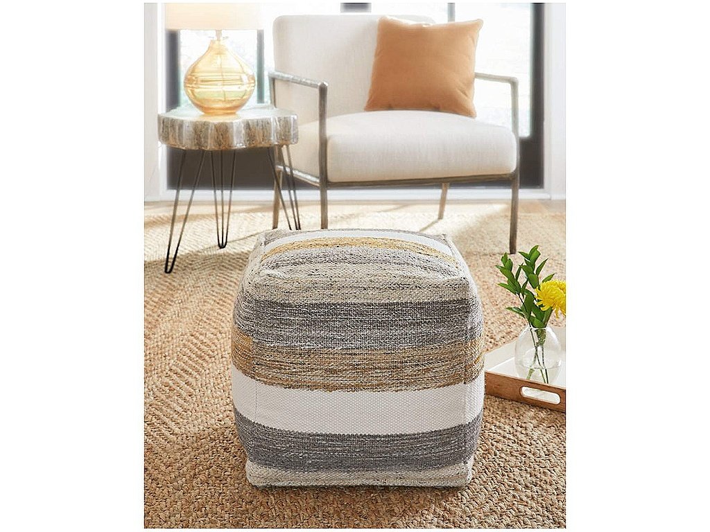 Josalind Pouf