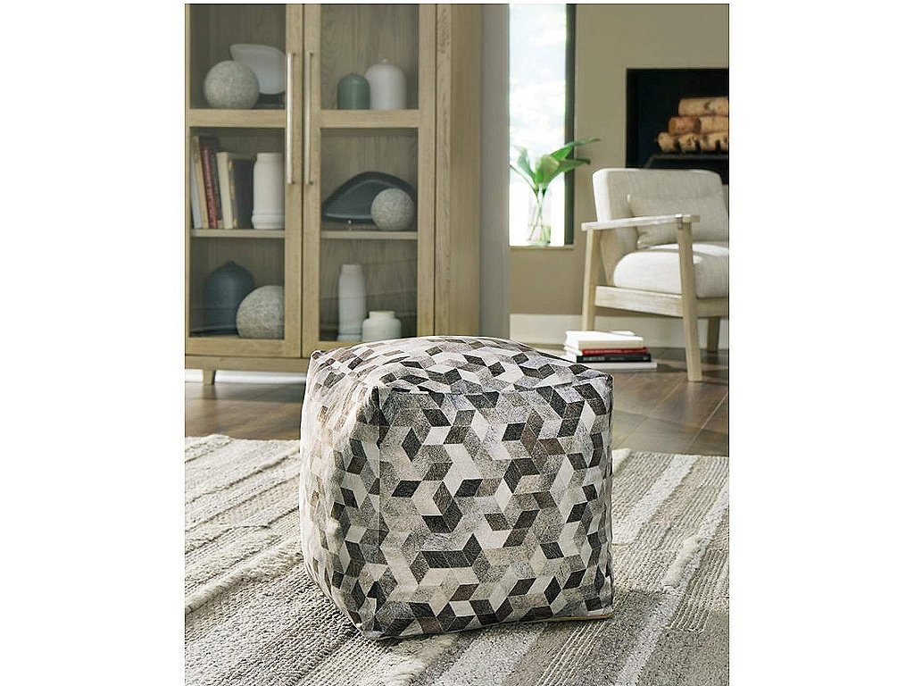 Albermarle Pouf