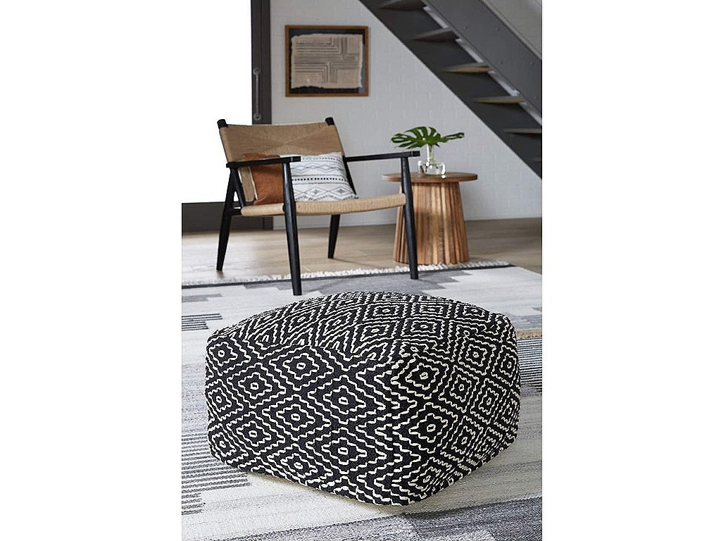 Jasett Pouf