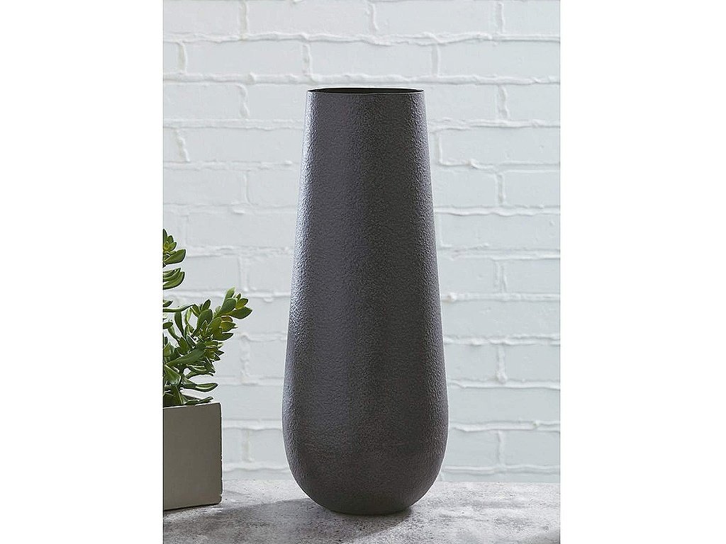 Fynn Vase