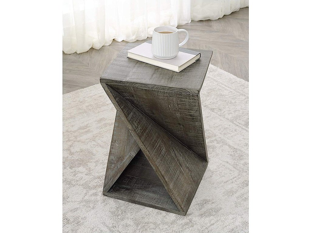 Zalemont Accent Table