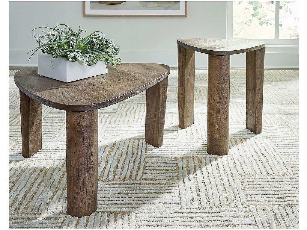 Reidport Accent Coffee Table (Set of 2)