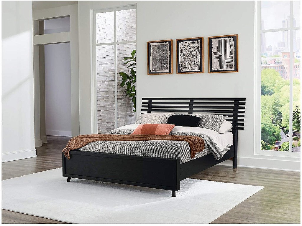 Danziar Queen Slat Panel Bed