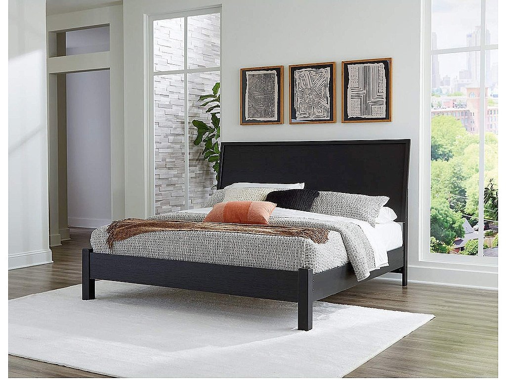 Danziar King Panel Bed