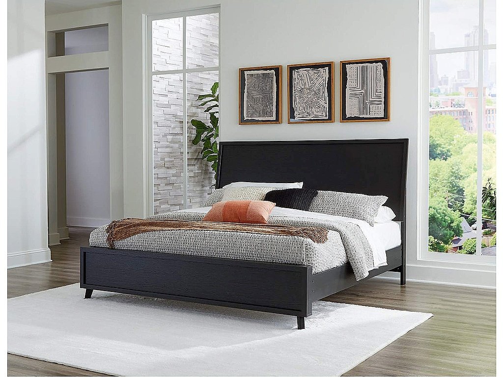 Danziar King Panel Bed