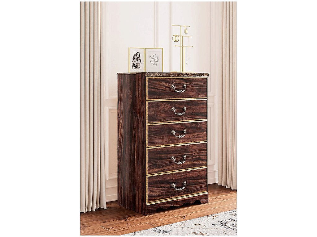 Glosmount Chest of Drawers