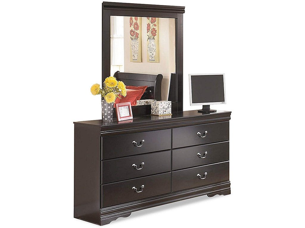 Huey Vineyard Dresser and Mirror