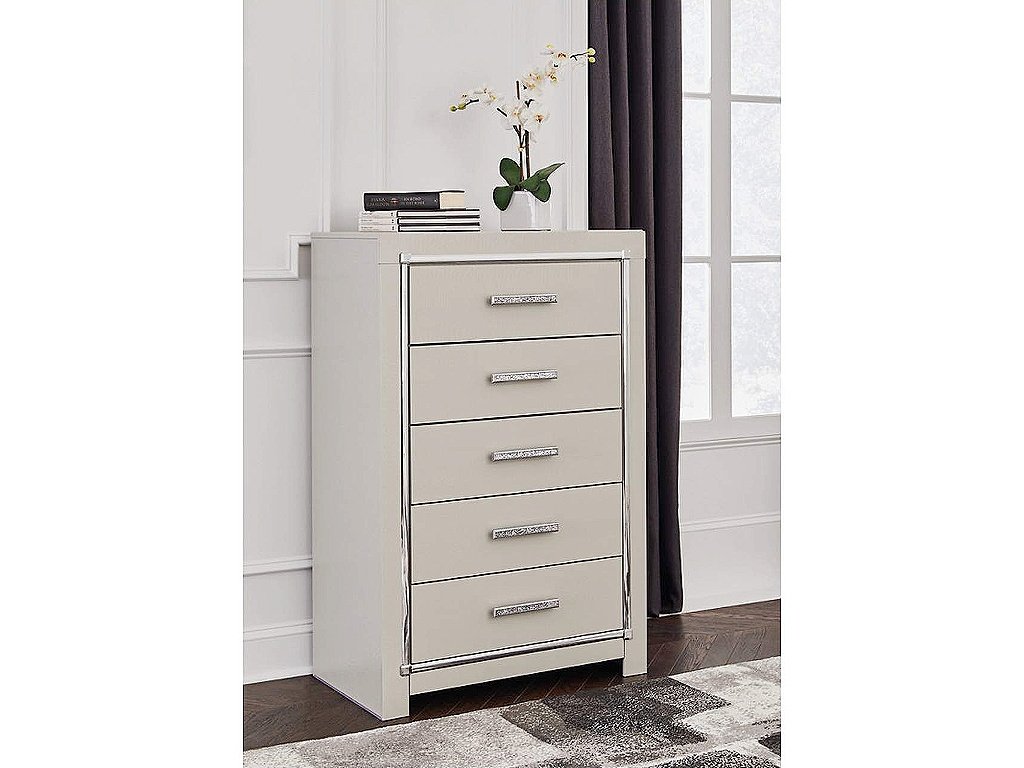 Zyniden Chest of Drawers