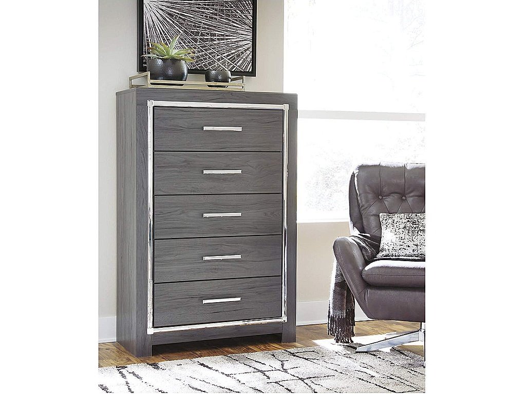 Lodanna Chest of Drawers