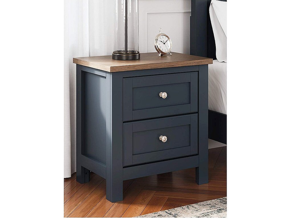 Landocken Nightstand