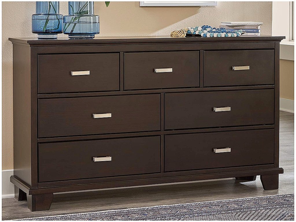 Covetown Dresser