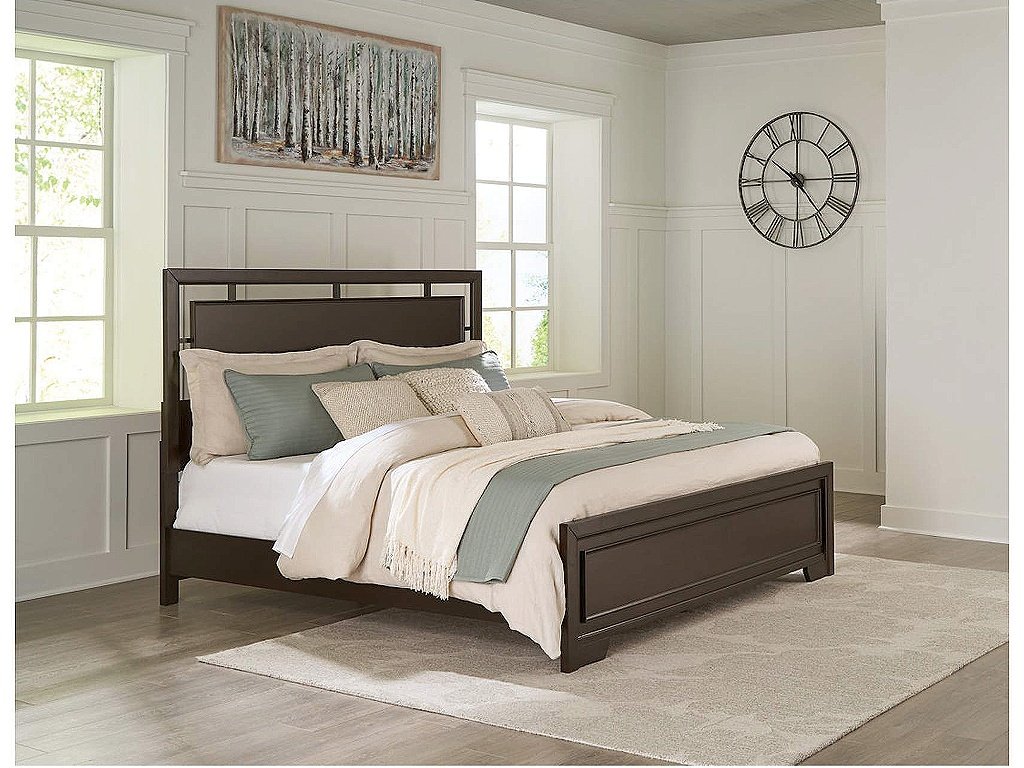 Covetown California King Panel Bed