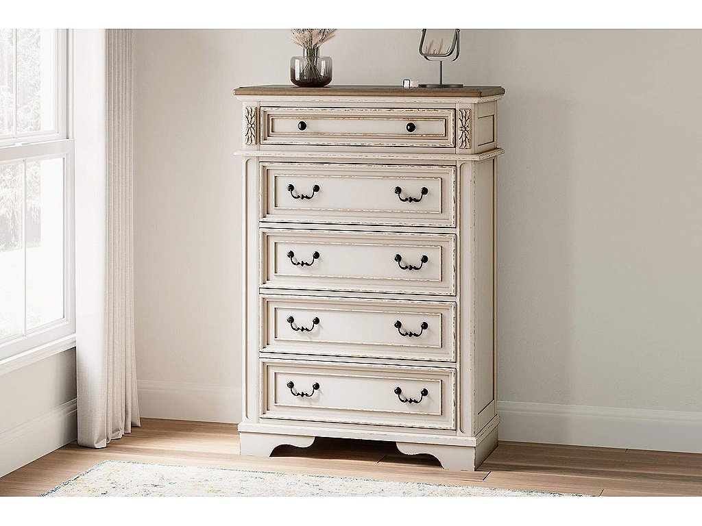 Realyn Chest of Drawers