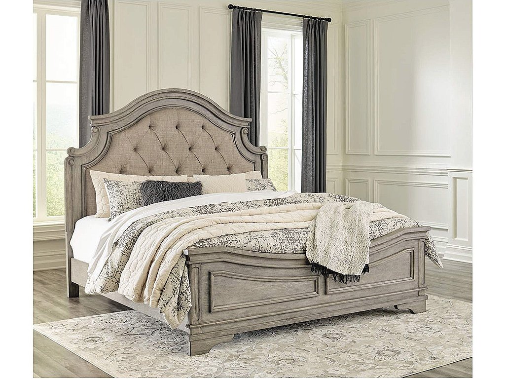 Lodenbay California King Panel Bed