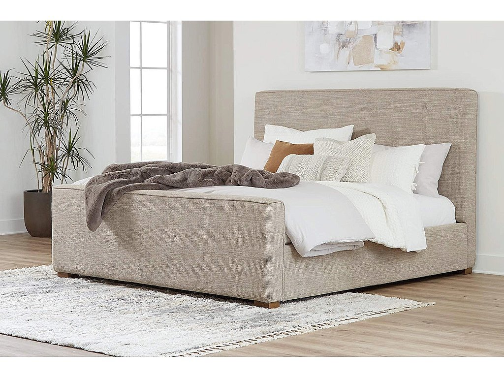 Dakmore King Upholstered Bed