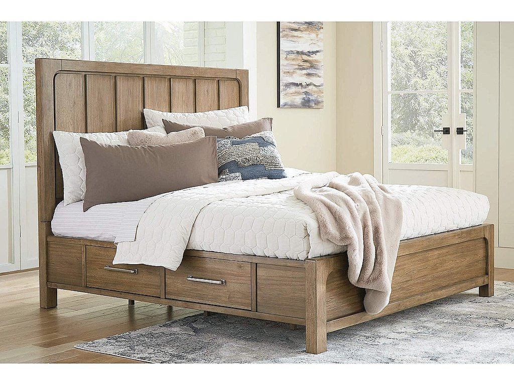 Cabalynn Queen Panel Bed with Storage