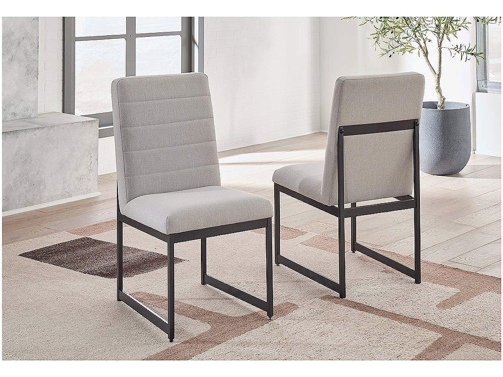 Tomtyn Dining Chair (Set of 2)