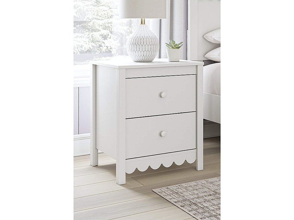 Hallityn Nightstand