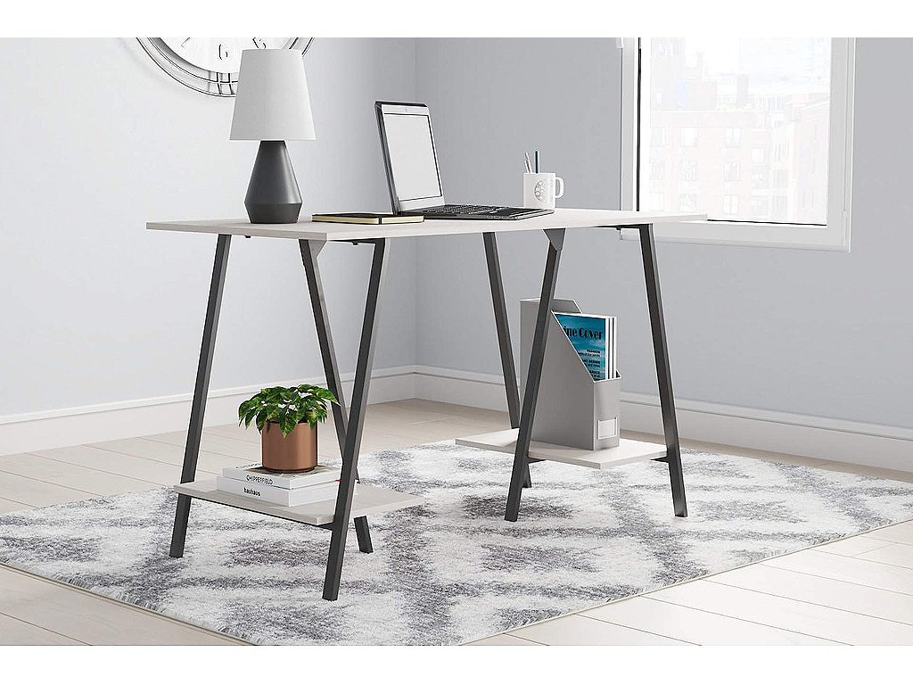 Bayflynn Home Office Desk