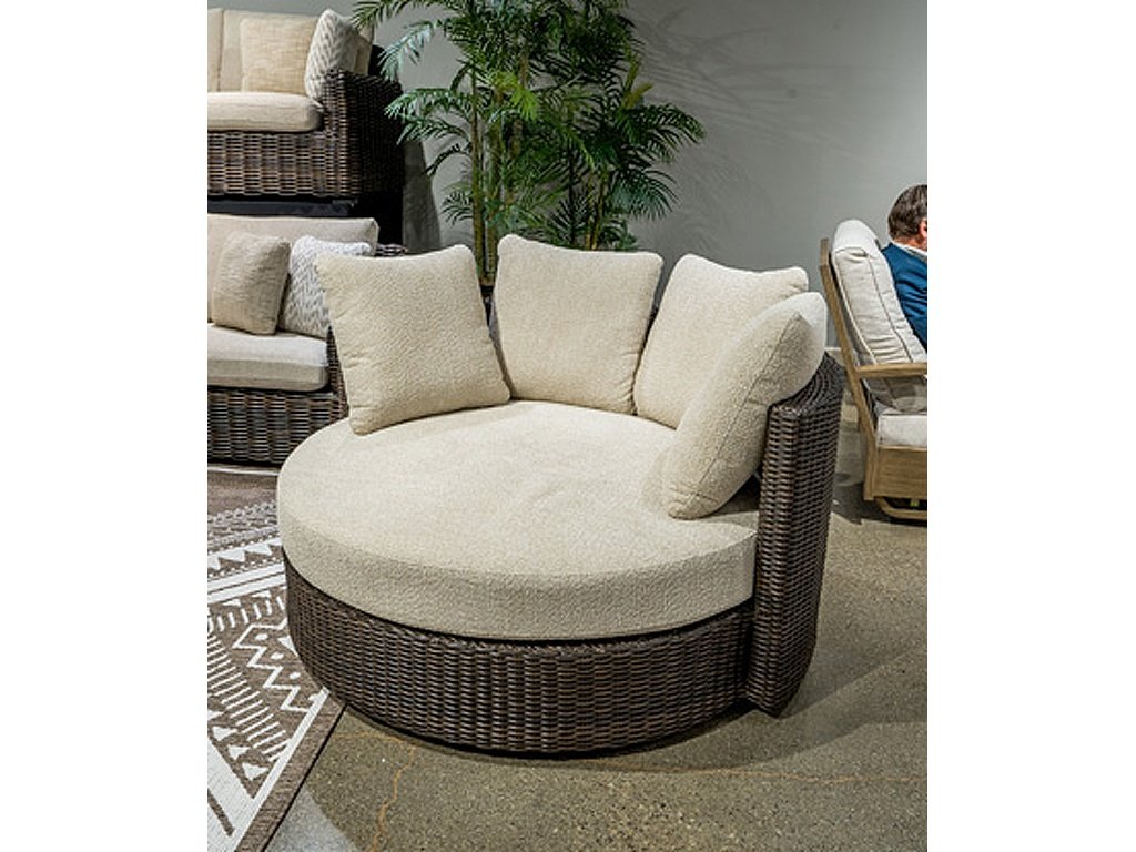 Kimora Outdoor Swivel Lounge Chair with Cushion