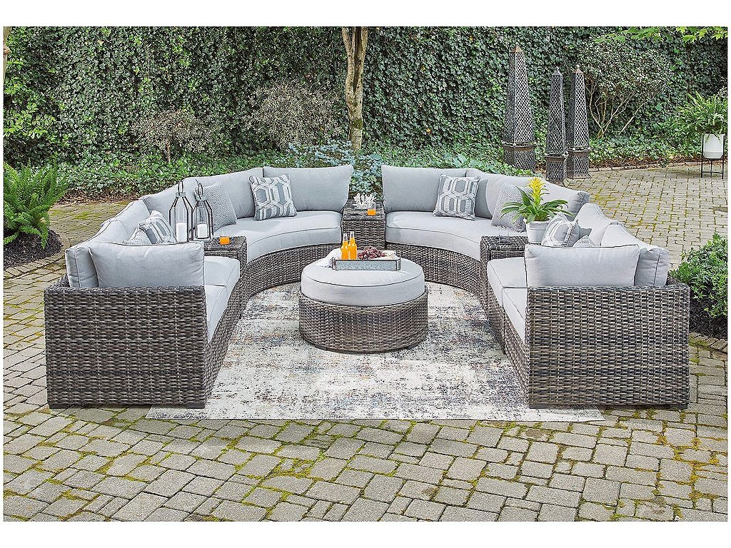 Harbor Court 9-Piece Outdoor Sectional with Ottoman