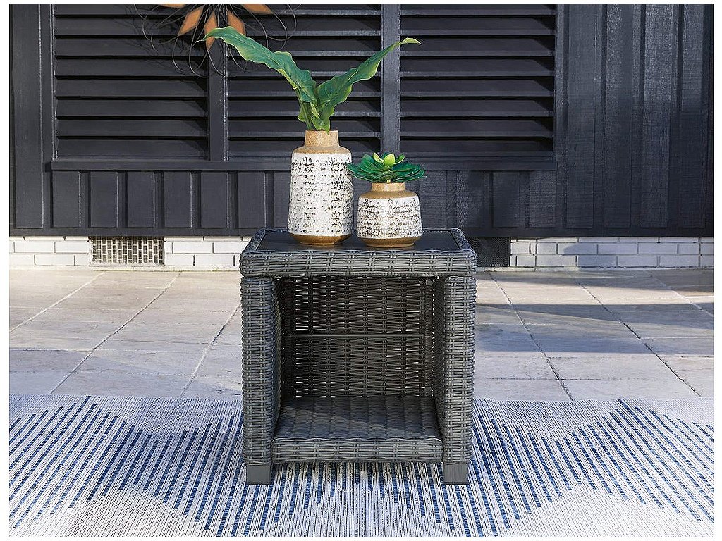 Elite Park Outdoor End Table