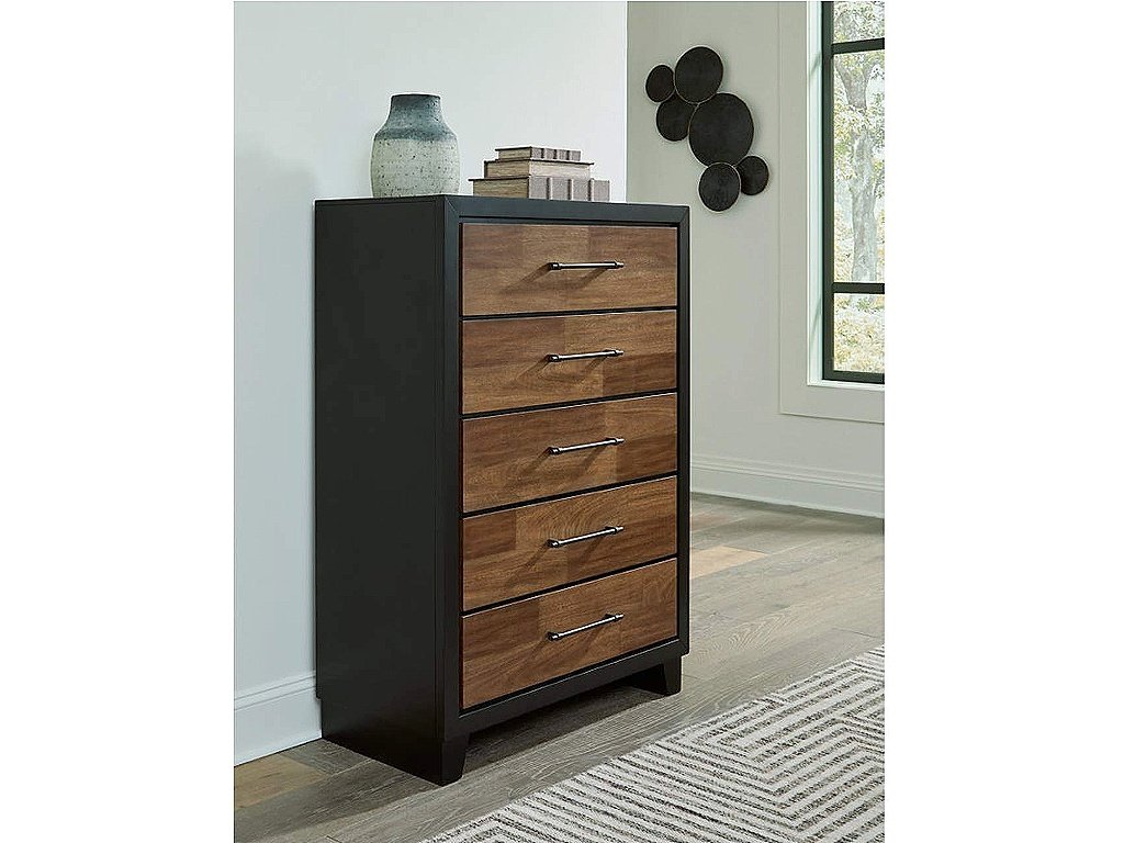 Kraeburn Chest of Drawers