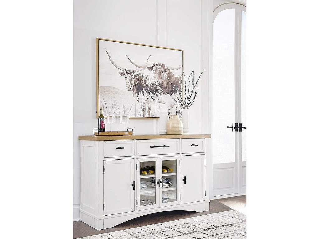 Ashbryn Dining Server